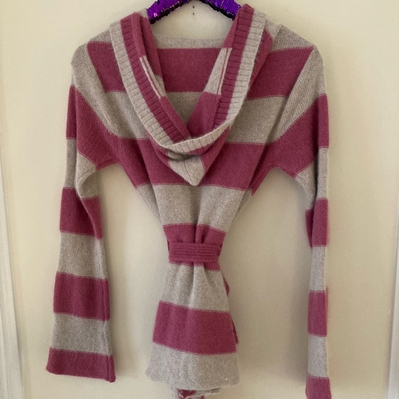 Lily McNeal Sweater ASO Britney Spears - Picture 6 of 7